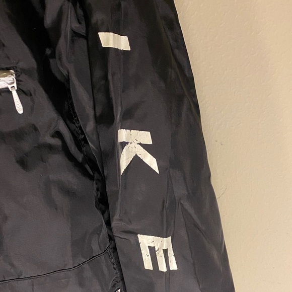 Nike Unisex Black and White Windbreaker 90’s Style Sz L (12-14) - Picture 3 of 13